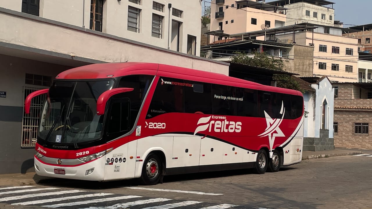 Expresso Freitas — Carro 2020 lateral